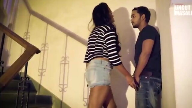 Bhen ki dost ne pakda lund hilate huye karwai chudai blowjob mature creampie