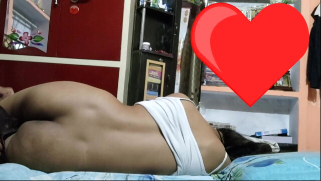 Desi Indian girl – new sex video amateur fingering indian